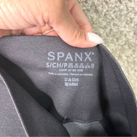 Spanx Leggings Women’s Small Look At Me Now Graphite Dust Seamless Track Stripe - Picture 4 of 7